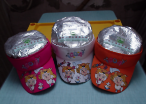 防晒隔热功能材料及其制备方法和在帽品中的应用